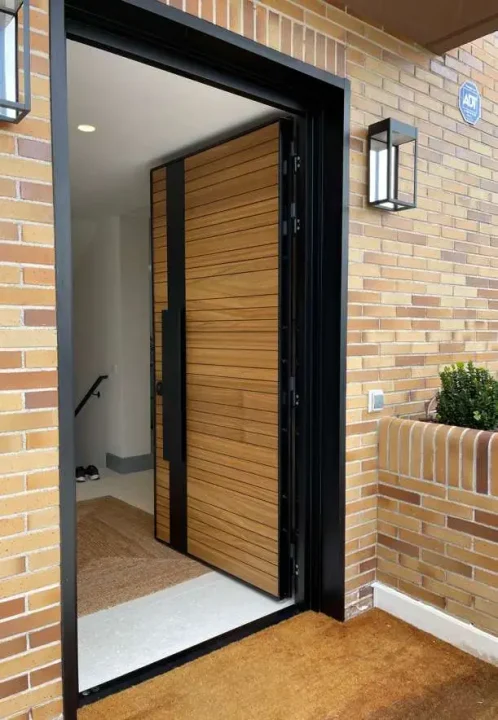 Puerta exterior acorazada Bilbao